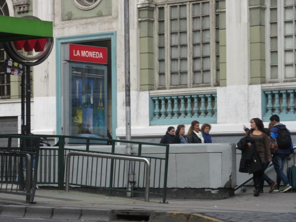 Căn hộ Departamento Paseo Bulnes Metro La Moneda *