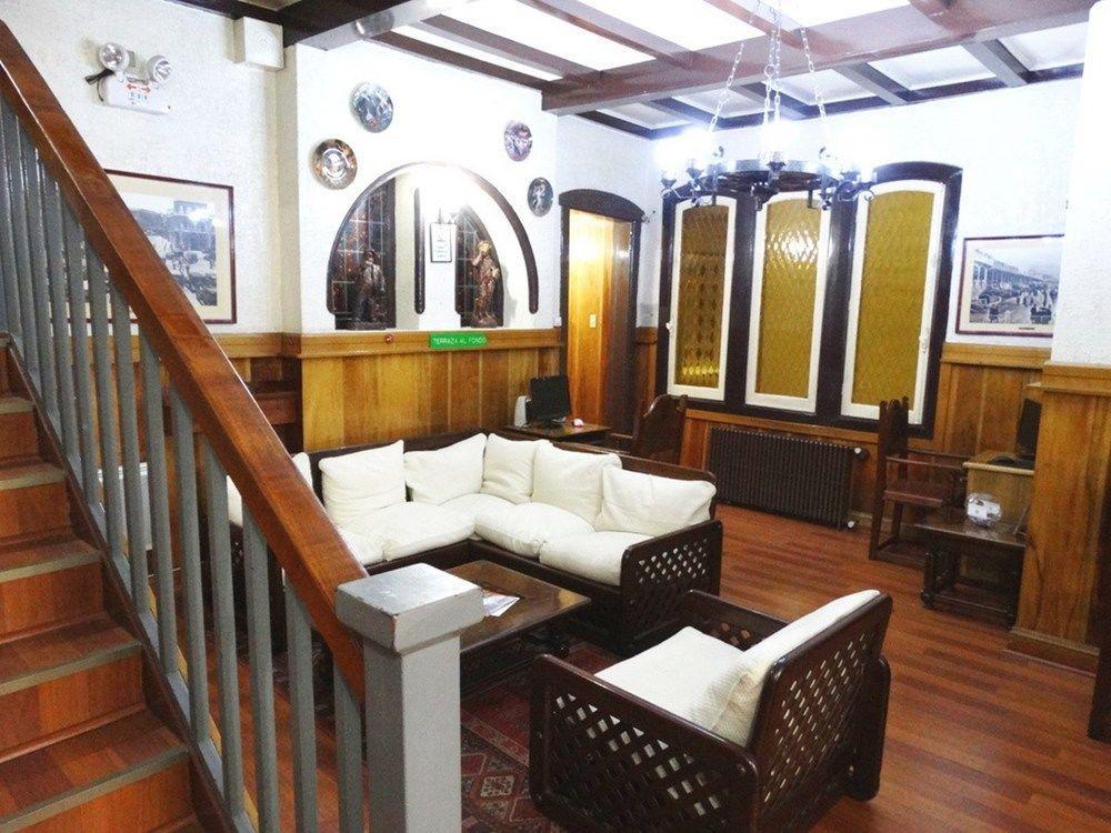 Khách sạn Vegas