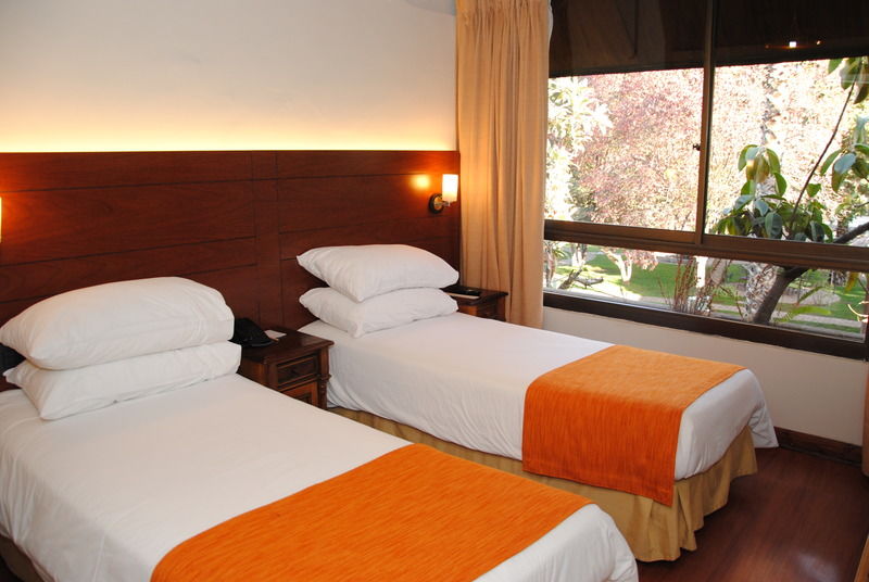 Y Centro De Eventos Manquehue Condes Santiago