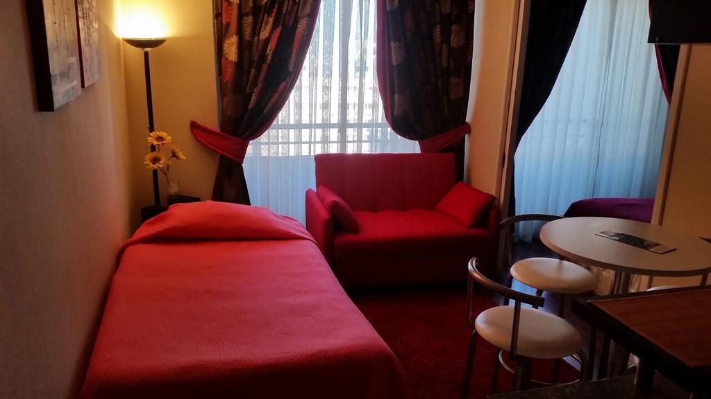 Central Apart Santiago Apartment *