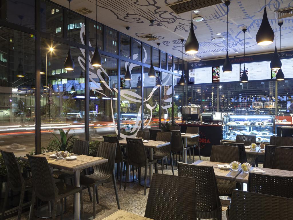 Regal Pacific Hotel 5*