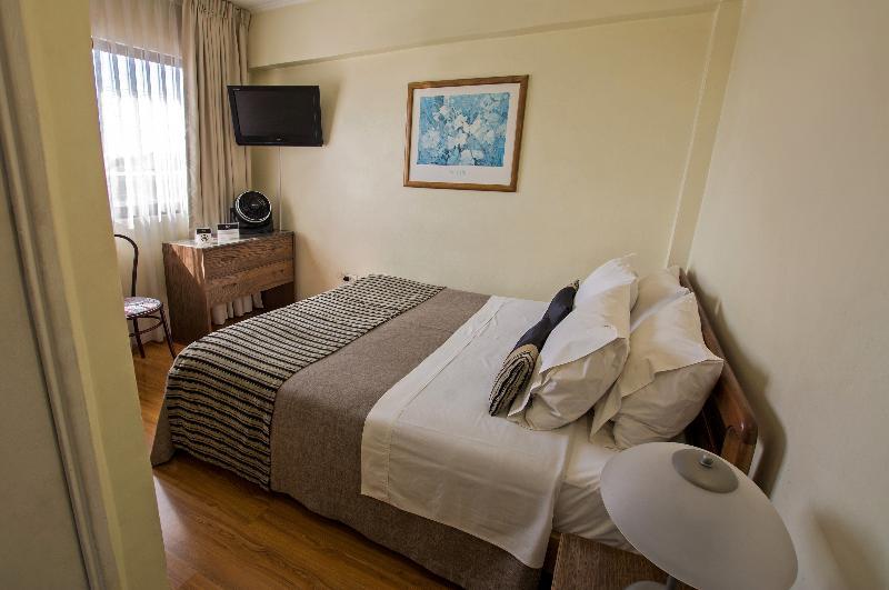 Hotel Dacarlo Santiago