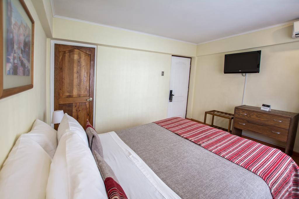 Hotel Dacarlo 3*