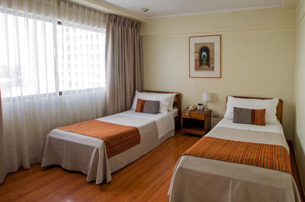 Dacarlo Hotel