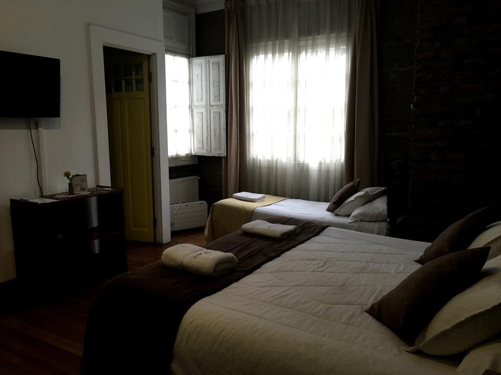 Casa Lyon 3*
