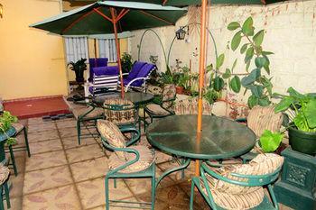 Hotel Almenas 2*