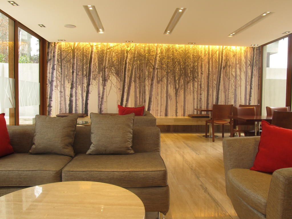 Khách sạn hẻo lánh Select Elegant By Time &