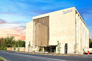 Hotel Radisson Petra La Dehesa Santiago