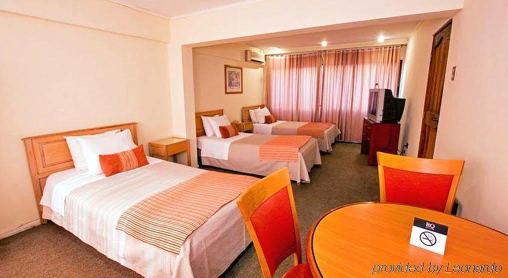 Hotel Dacarlo Santiago