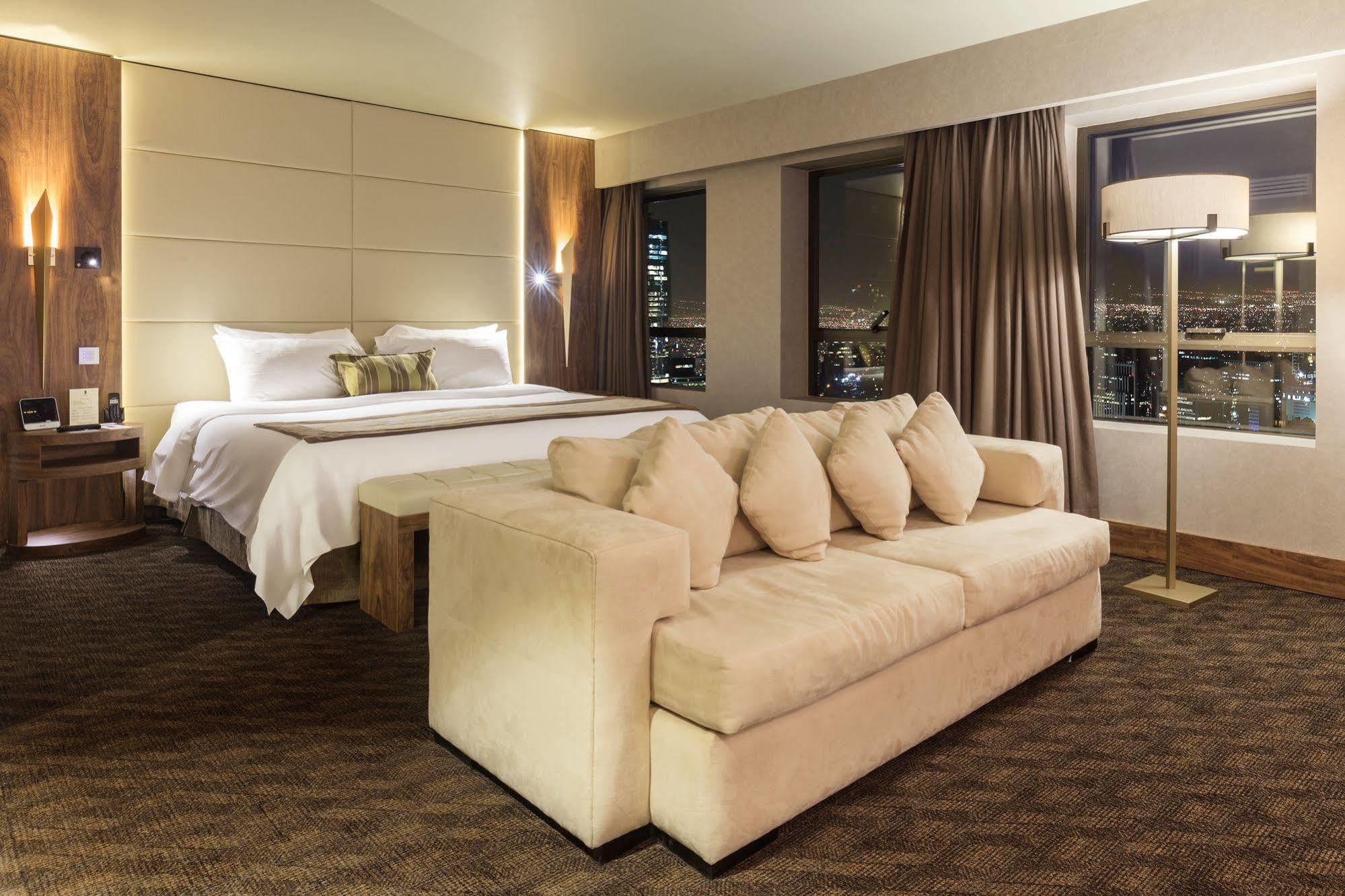 Regal Pacific Hotel 5*