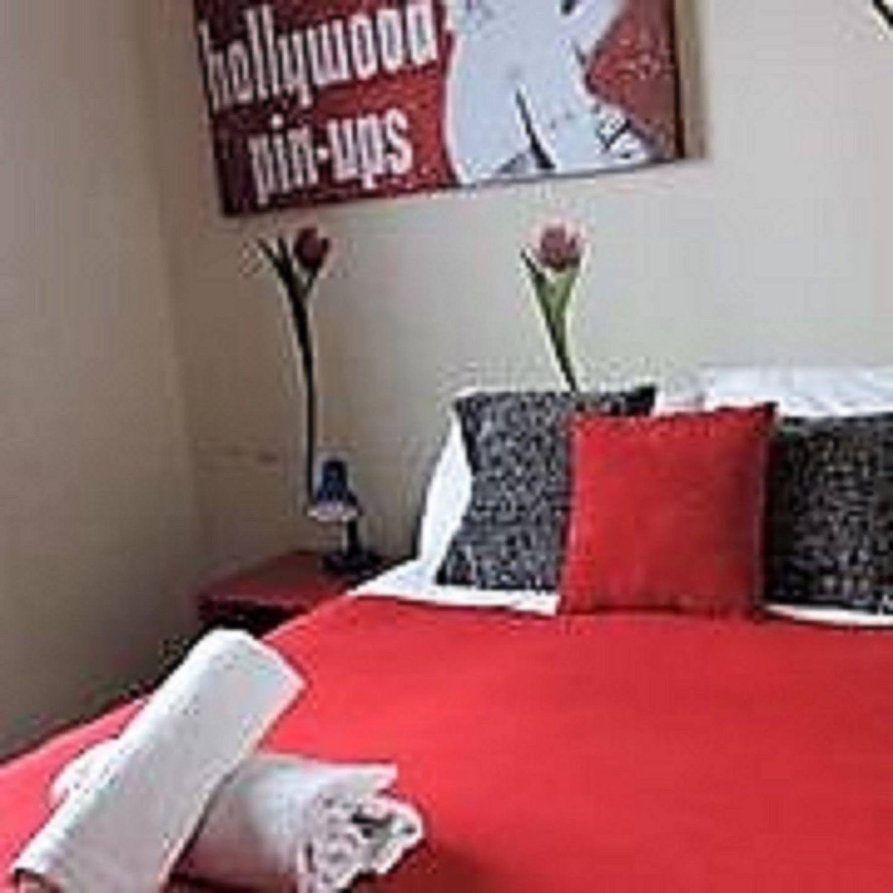 Traveller's Place Hostal