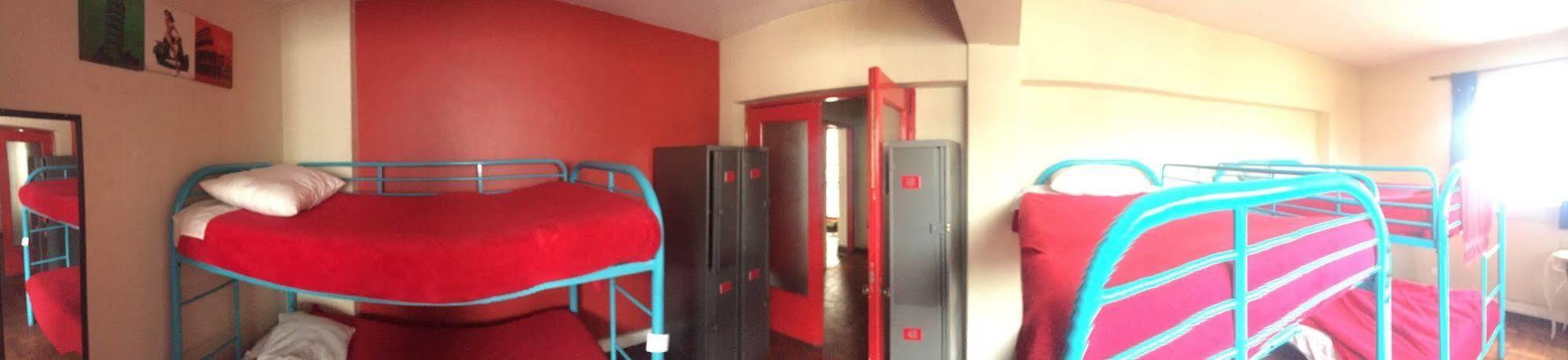 Hostal Traveller's Place *