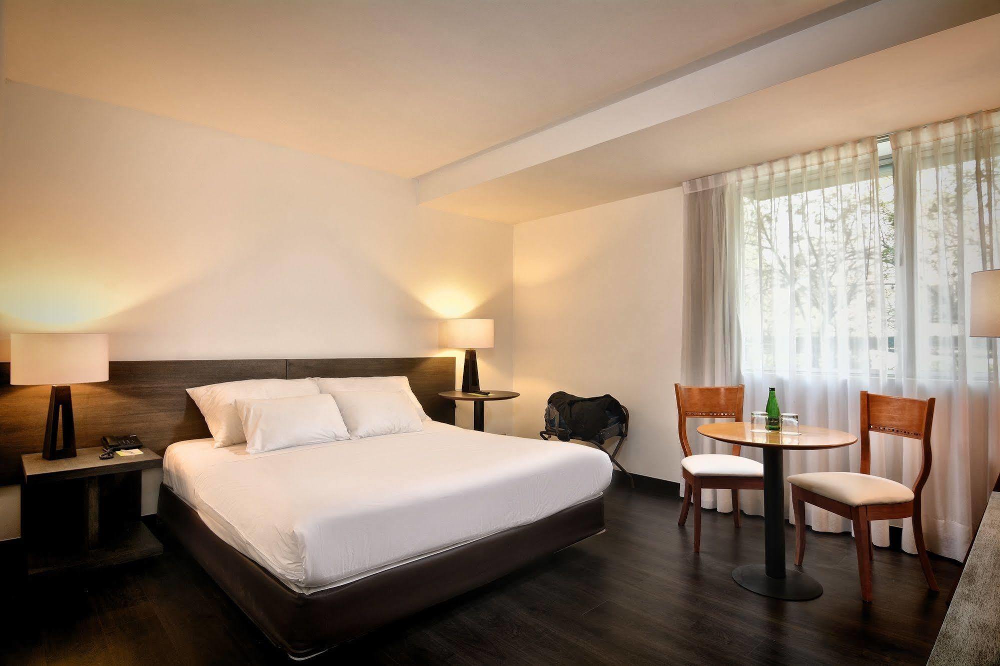 Eurotel Providencia 3*