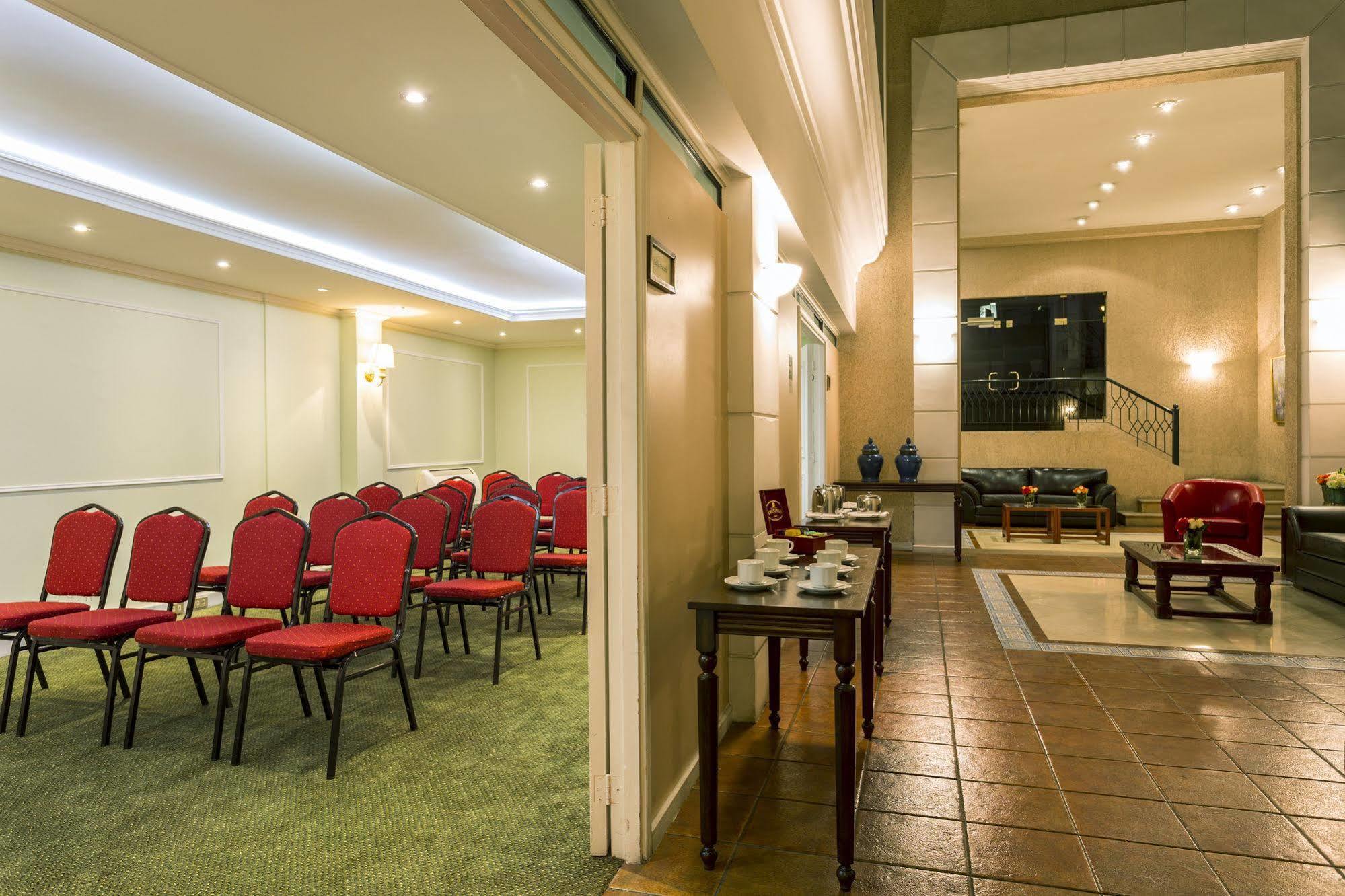 Park Plaza Aparthotel Santiago