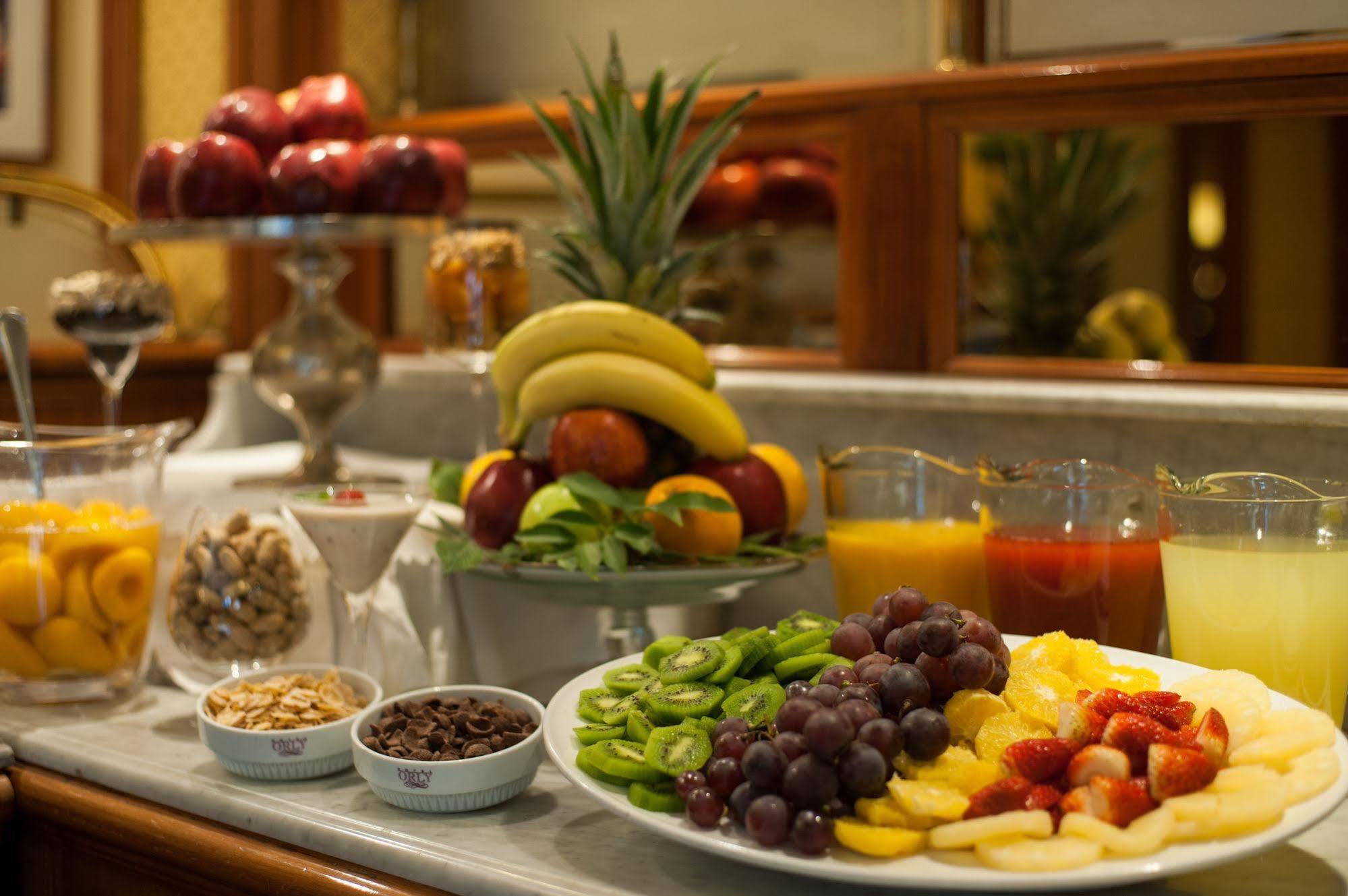 Departamentos Orly Apartahotel 3*