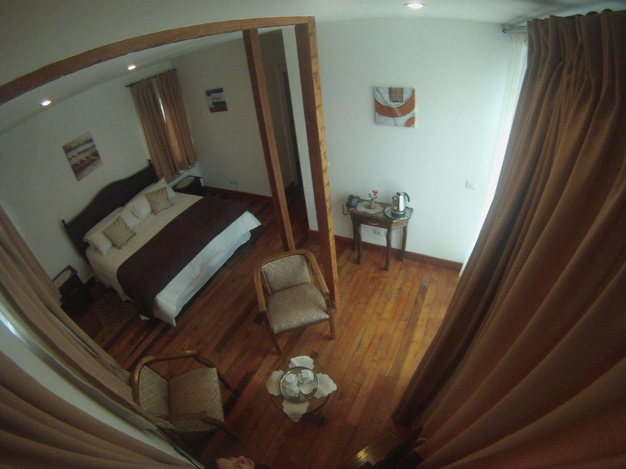 Casa Lyon Hotel 3*