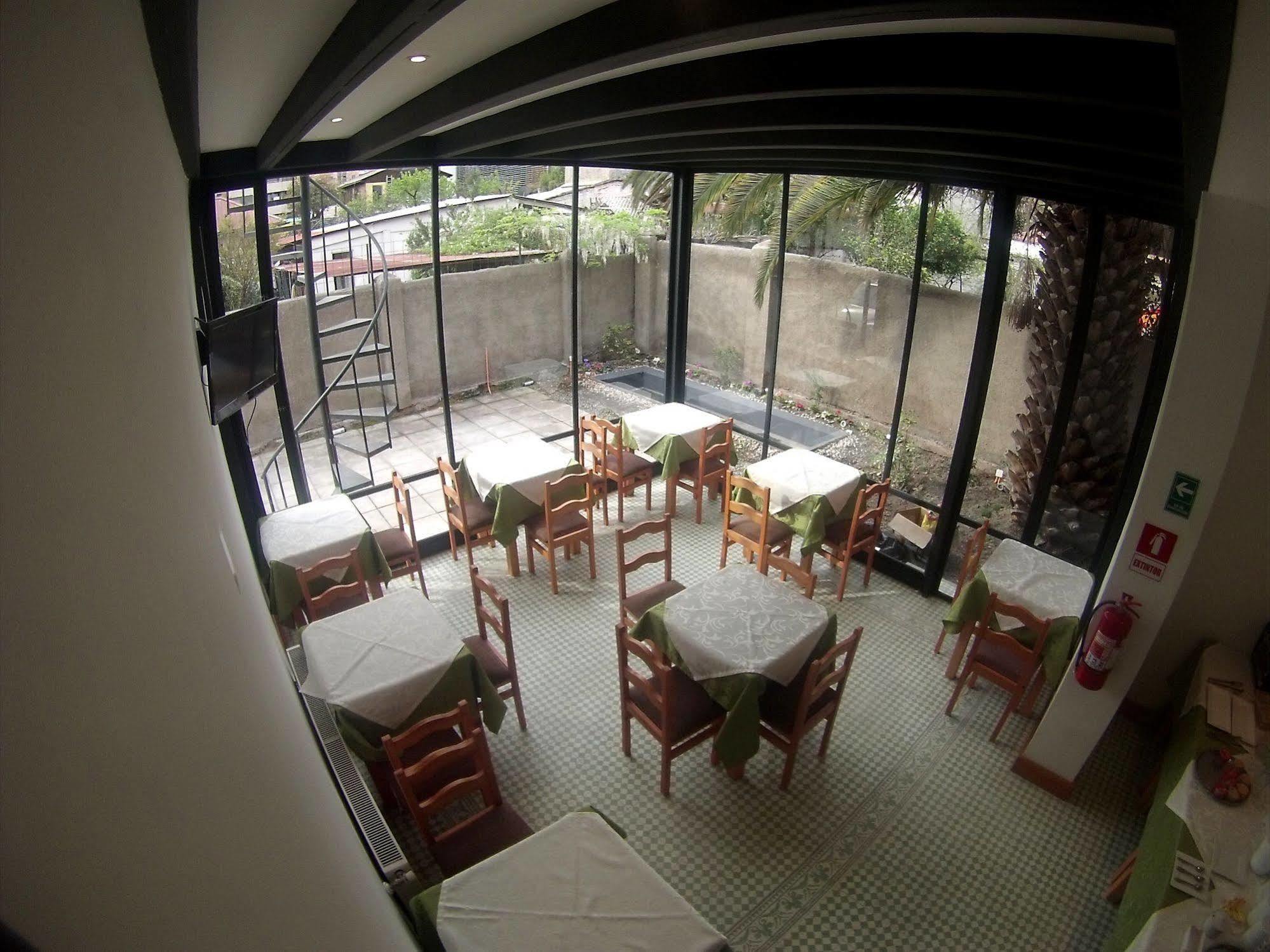 Casa Lyon Hotel 3*