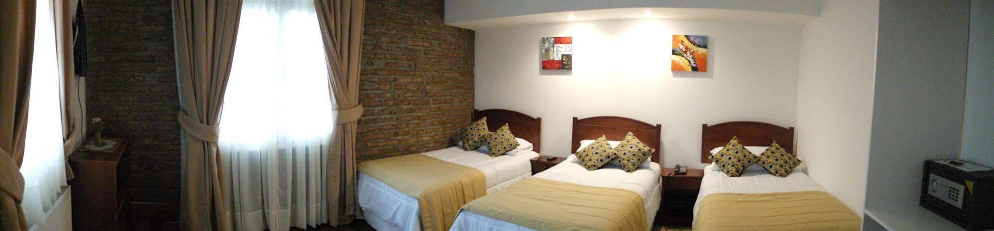 Casa Lyon 3*
