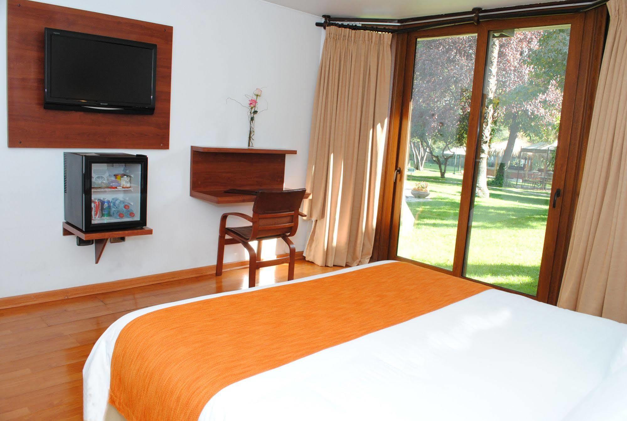 Hotel Y Centro De Eventos Manquehue Condes Santiago