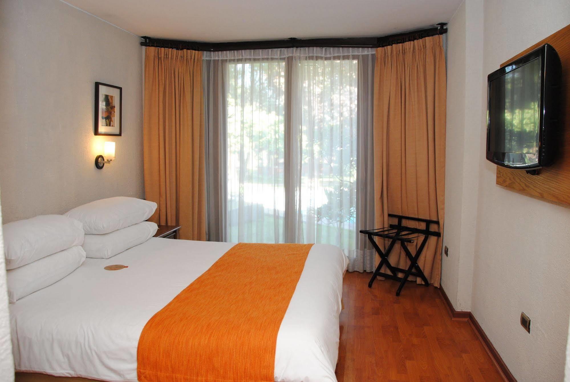 Y Centro De Eventos Manquehue Condes