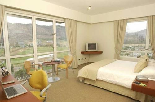 Radisson Ciudad Empresarial Hotel 4*