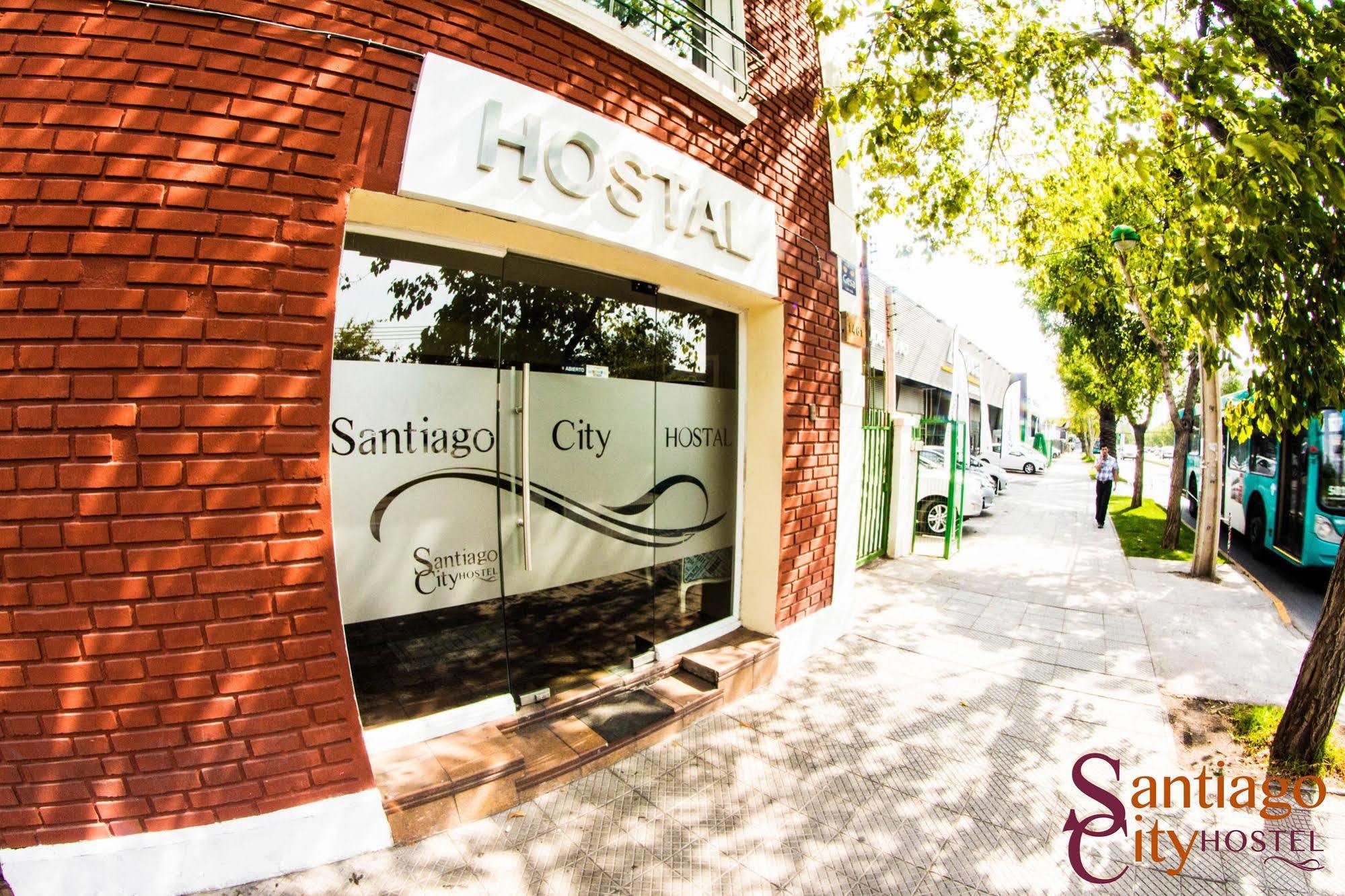 City Hostel *