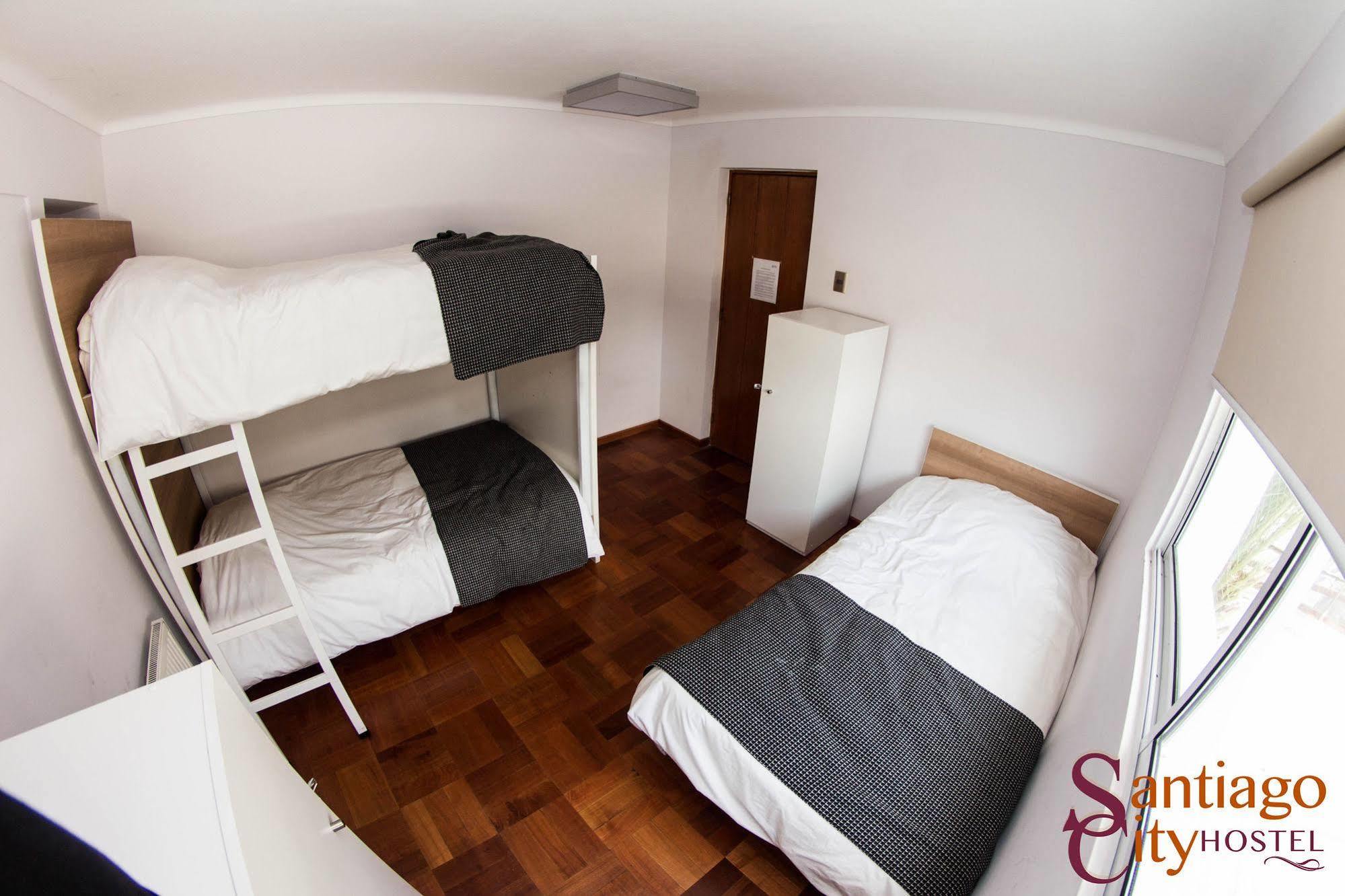 City Hostel *