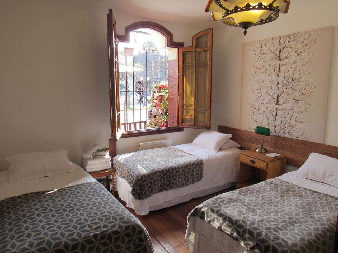 Bed & Breakfast Hostal La Casita Santiago