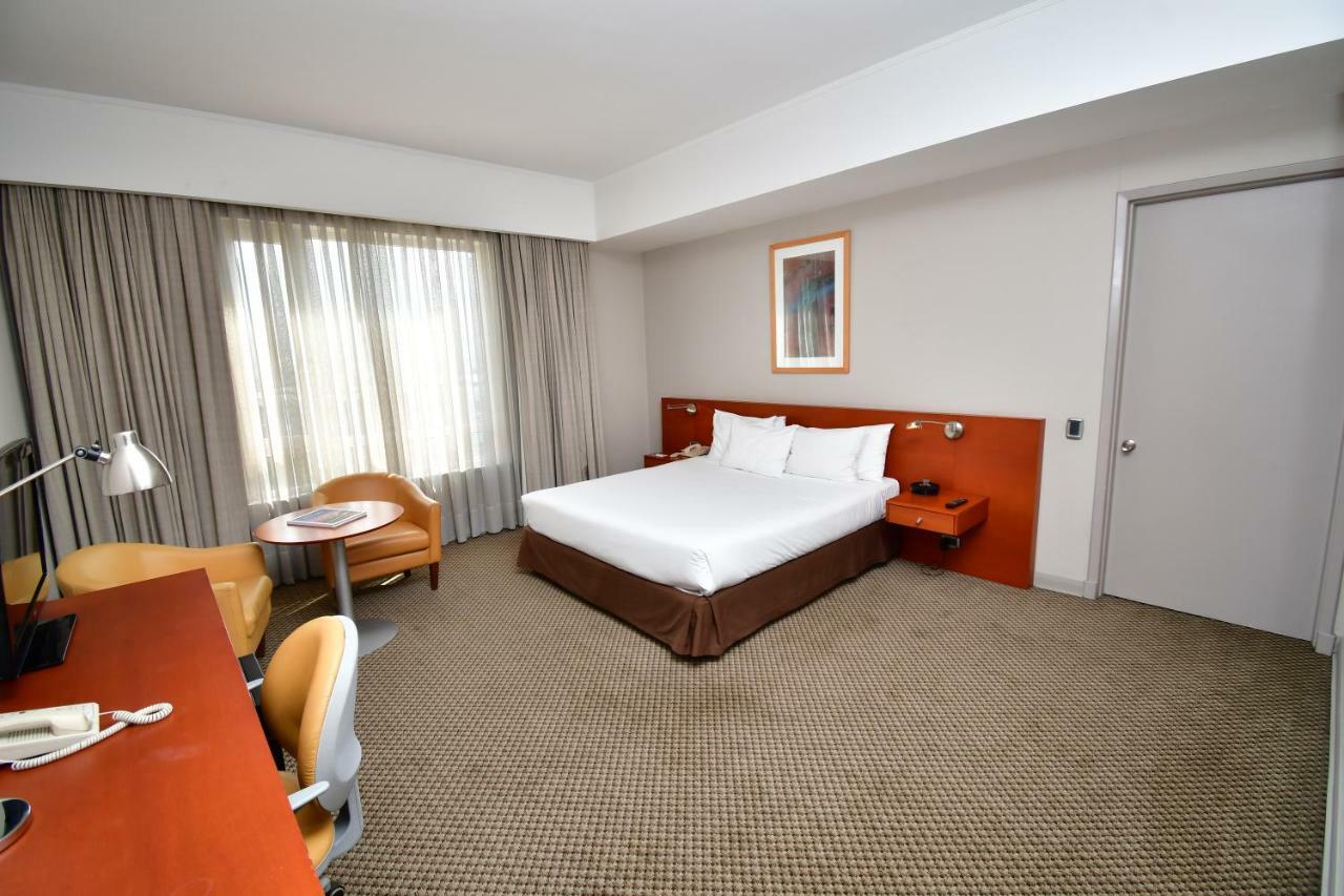 Radisson Ciudad Empresarial Santiago