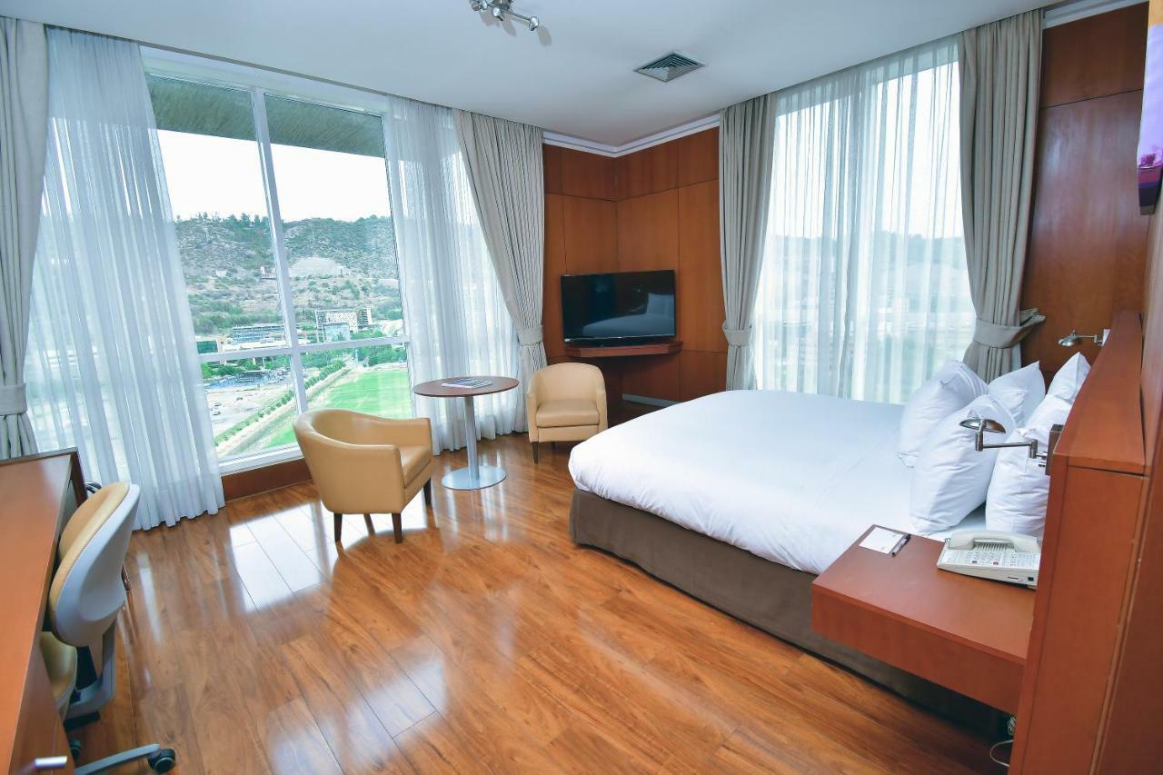 Radisson Ciudad Empresarial Hotel Santiago