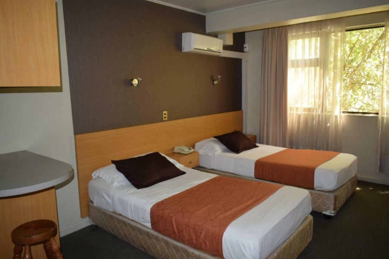 V.b.v Capsule hotel