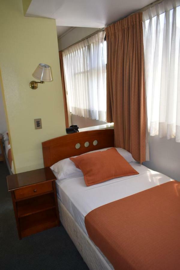Capsule hotel V.b.v *
