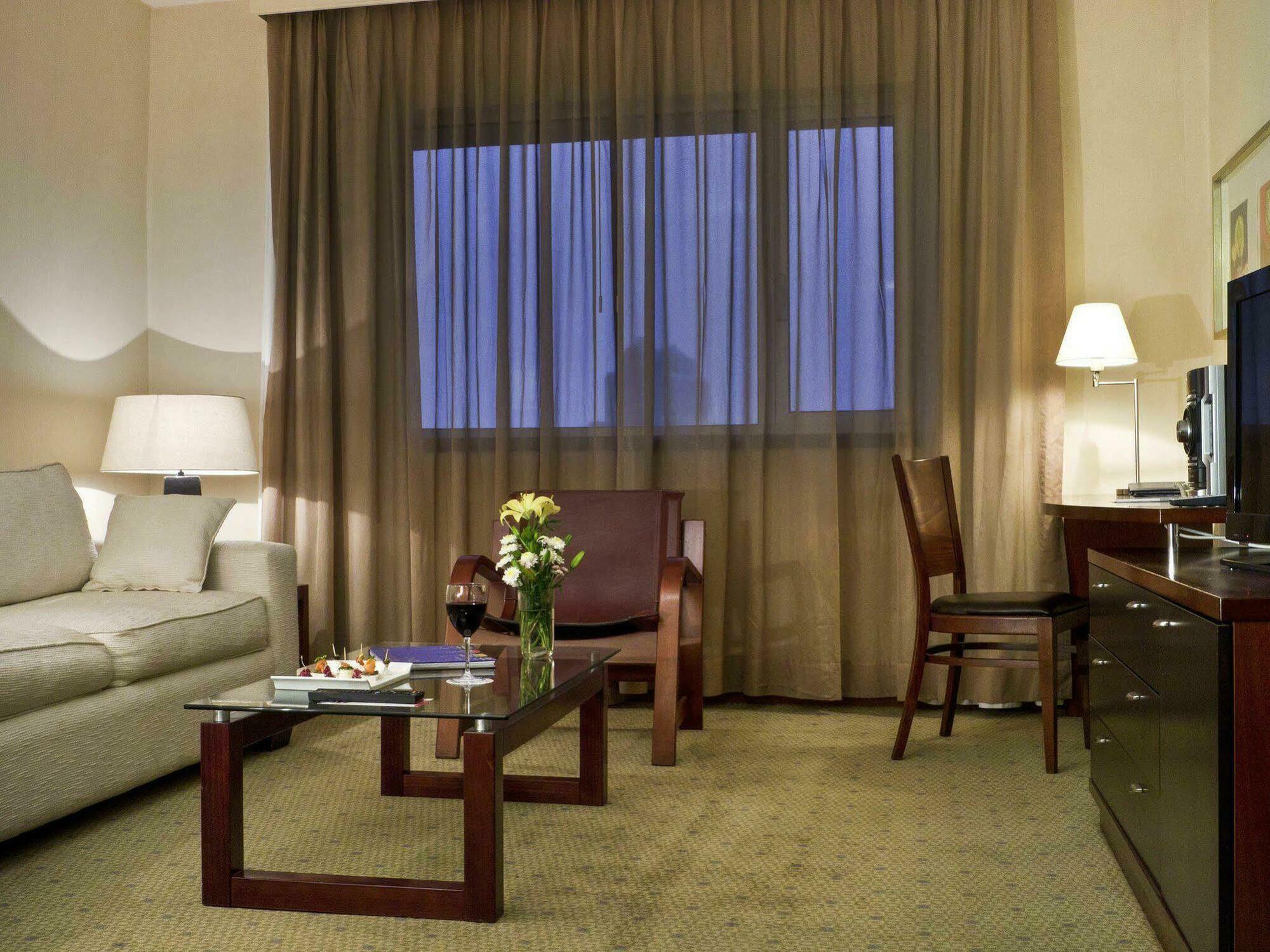 Mercure Centro Hotel 4*
