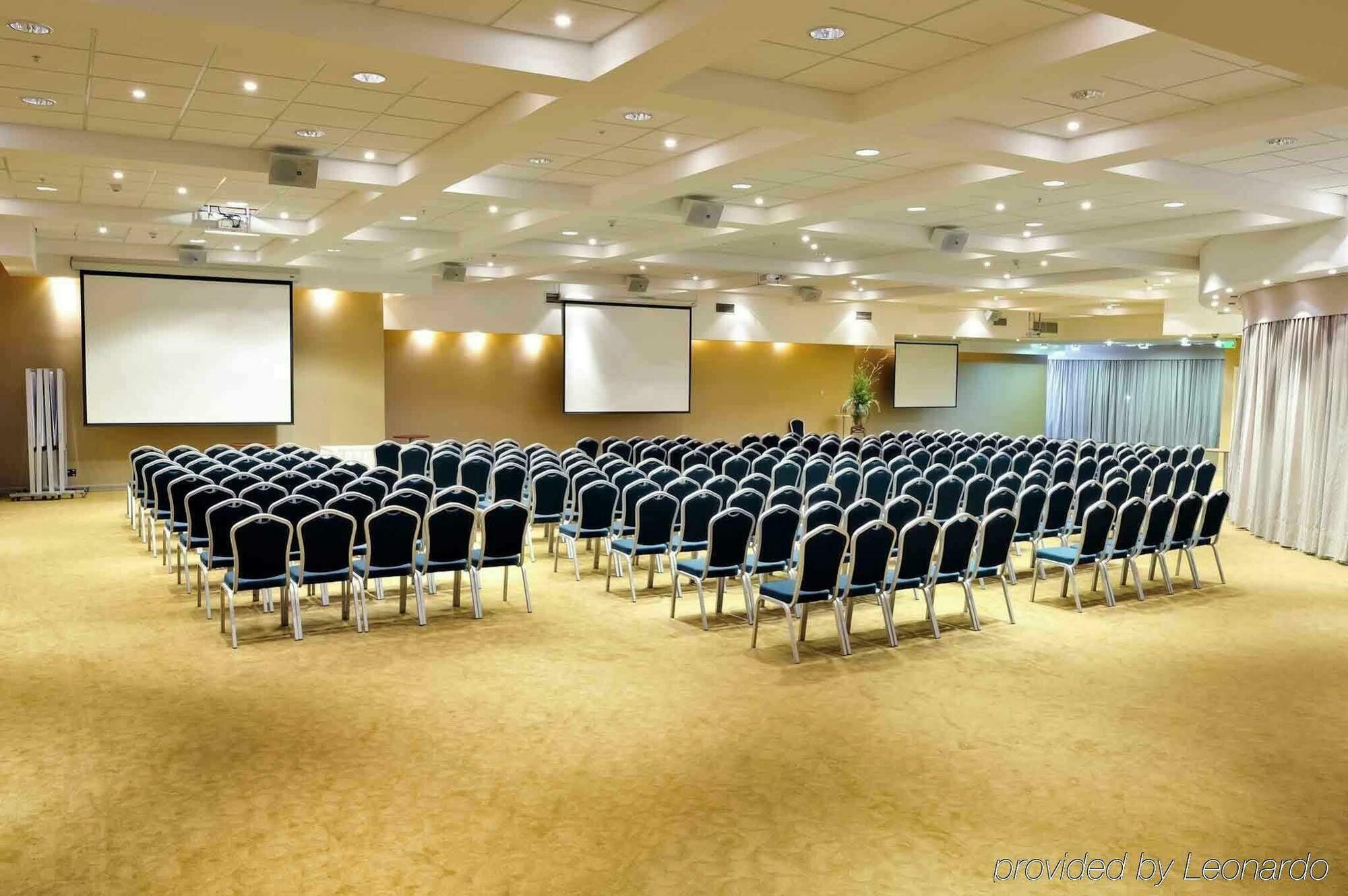 Radisson Ciudad Empresarial 4* Santiago