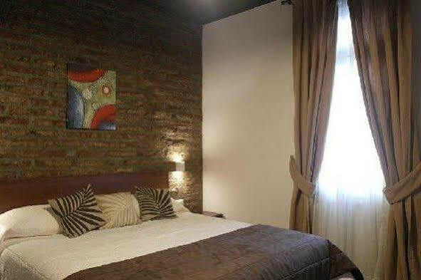 Casa Lyon 3*