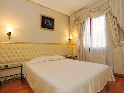 Hotel Espana 3*