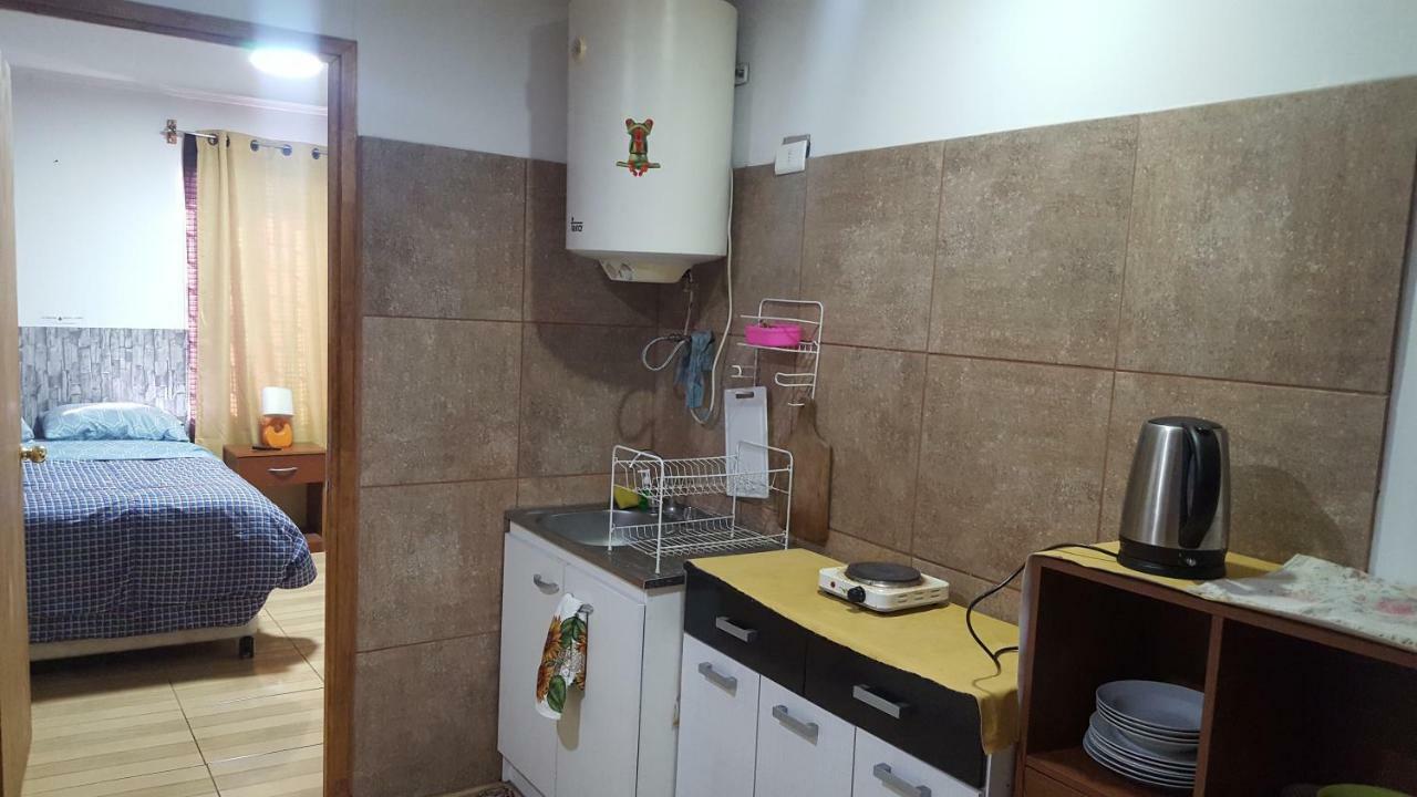 Dpto Entero, 1d1b, Independiente, Adosado A Casa Homestay
