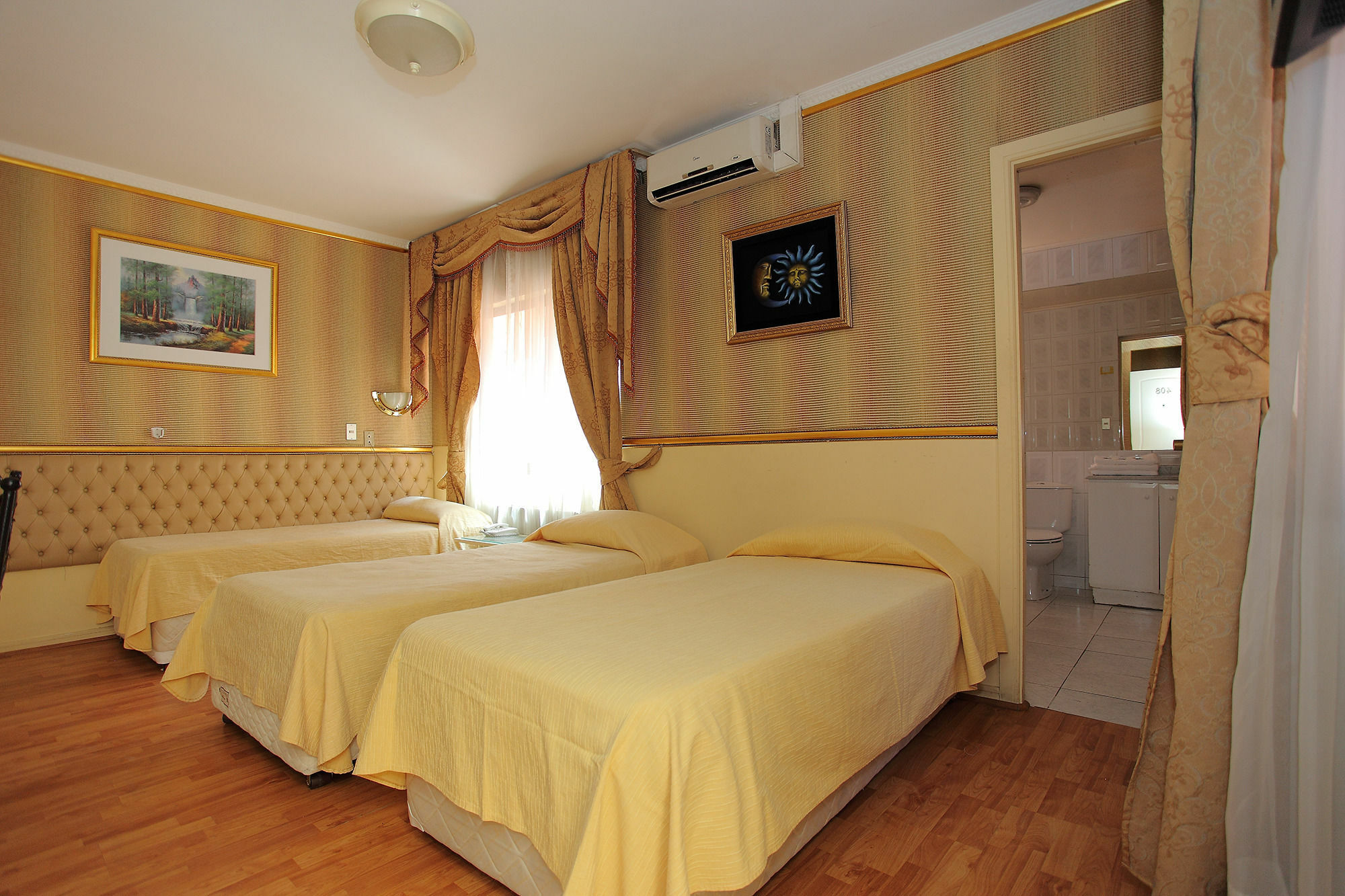Espana Hotel 3*