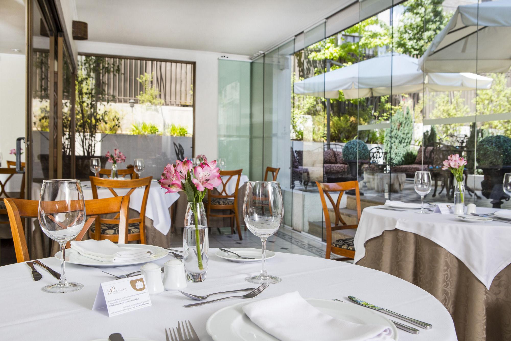 Park Plaza Bonaparte Boutique Santiago