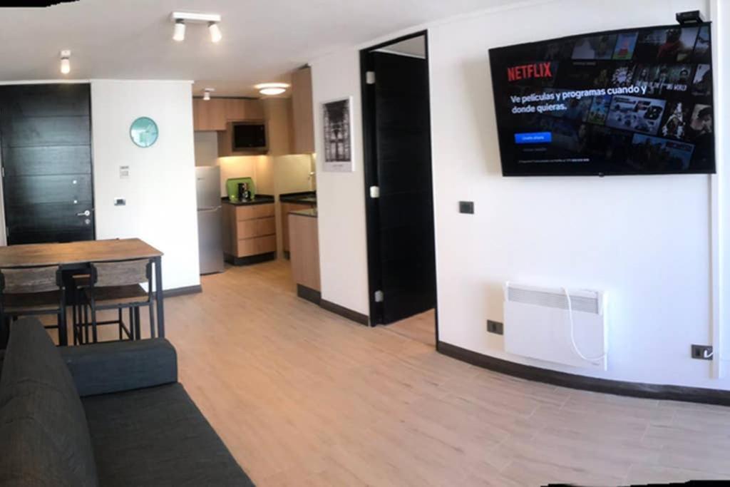 Apartamento Acogedor Depto. A Un Costado De Clinica Condes *