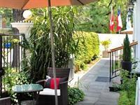 We Hotel