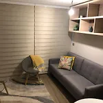 Fino Y Comodo Departamento Metro Irarrazaval