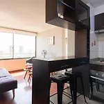 Urban Art - 1Br, Wifi, Smart Tv & Metro