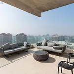 Arauco Wood - 2Br, Parking, Wifi, Mall & Pool