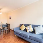 Urban Miro - 2Br, Parking, Wifi, Tv, Metro