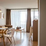 Loica Suites II