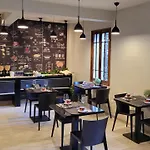 Hotel Casadetodos