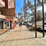 Central Y Comodo Depto En Providencia
