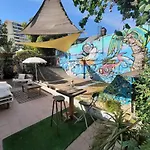 Pieza Independiente En Casa Compartida En Vitacura Cn Bici Y Piscina