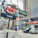A Pasos Del Metro Ecuador. Hermoso Apartamento